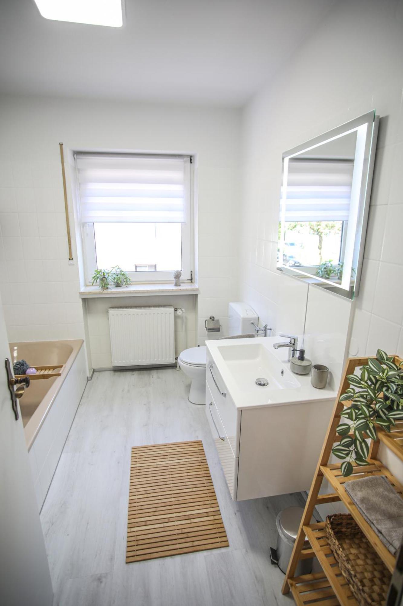 Zentral - Gemuetlich - Kueche - Balkon - Garage Apartment Bad Lippspringe Luaran gambar